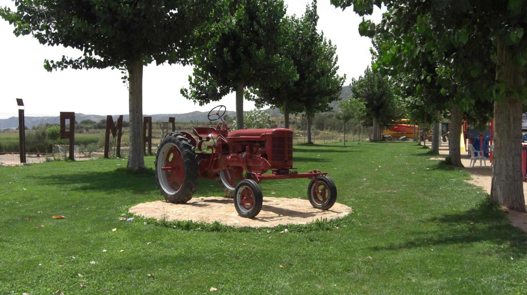 La Noguera Camping Sant Llorenç de Montgai Extérieur photo