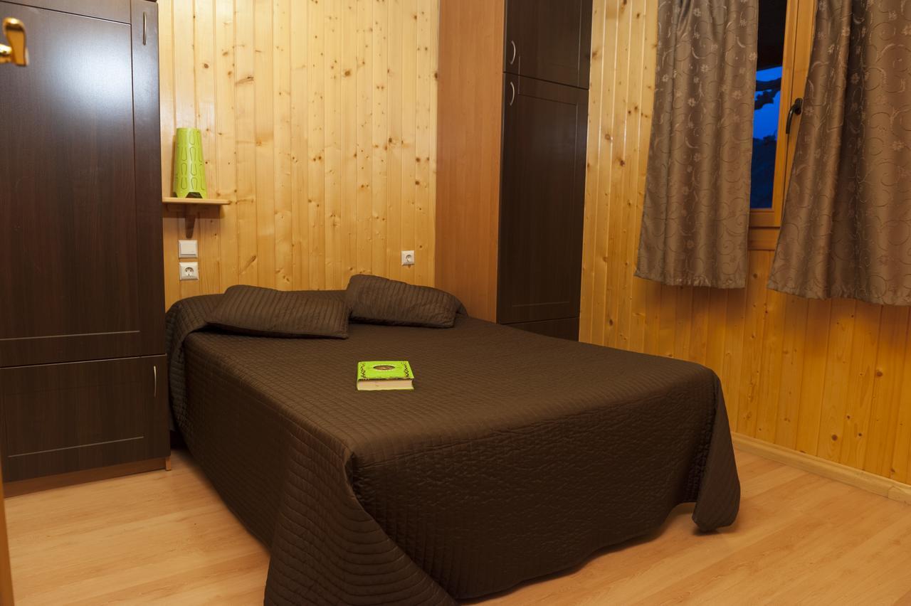 La Noguera Camping Sant Llorenç de Montgai Extérieur photo
