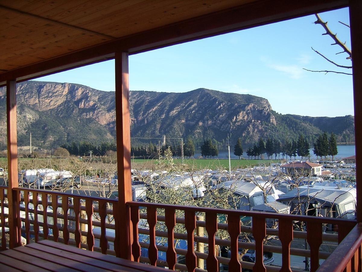 La Noguera Camping Sant Llorenç de Montgai Extérieur photo