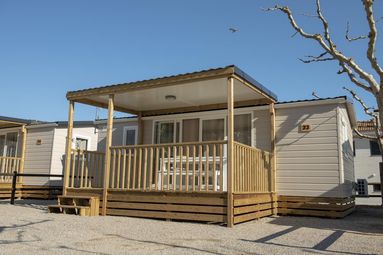La Noguera Camping Sant Llorenç de Montgai Extérieur photo